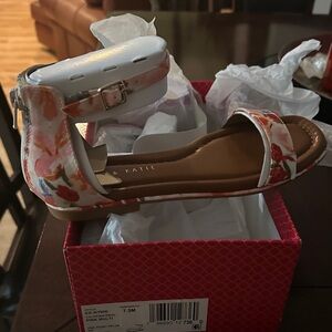 Kelly & Katie Floral Pink Multi Sandals